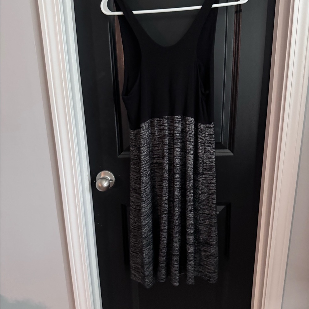 Dakine Black Tank Top with Gray Marled Dress